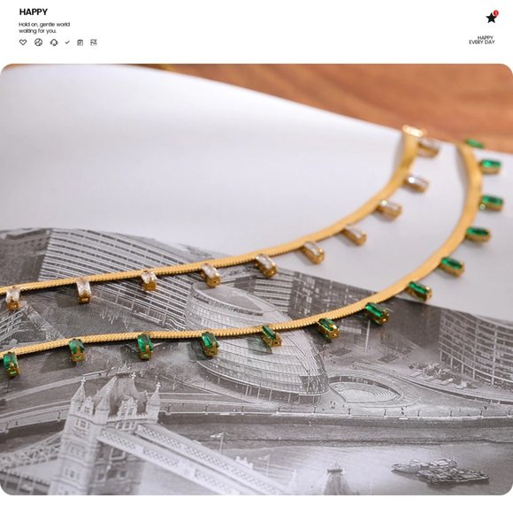 NEW 18K Gold Plated Green Baguette Stone Flat Herringbone Necklace - Picture 6 of 7